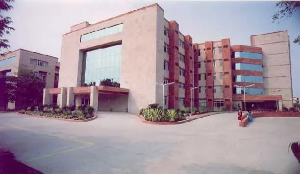 Dharamshila Cancer Hospital - photo 1