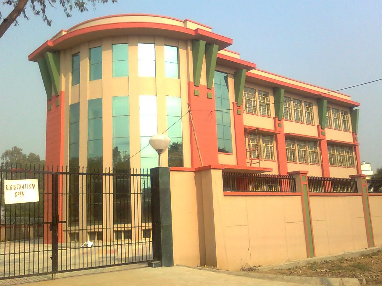 Red Roses Public School - photo 1