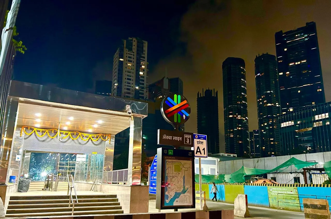 Worli Underground Metro